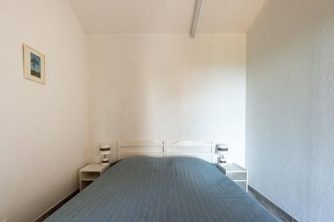 Witamy w tym pięknym domu wakacyjnym w Roquebrune-sur-Argens, blisko morza i Zatoki Saint Tropez. Ma piękny widok na morze i duży ogród z meblami ogrodowymi (w tym 2 leżaki i stoły). Z tarasów od strony północnej i południowej można podziwiać wspania...