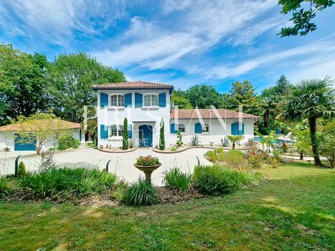 VILLA KATIXA - It is in a green setting, less than 5 minutes from the heart of the village of Arcangues, that this holiday home, completely renovated a few months ago, is nestled. Completely out of sight, in the calm of the Basque countryside and not...