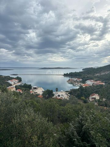 Location: Zadarska županija, Sali, Zaglav. DUGI OTOK, ZAGLAV – Baugrundstück mit beeindruckendem Meerblick Baugrundstück zum Verkauf in Zaglav auf Dugi Otok. Das Grundstück mit einer Gesamtfläche von 1002 m2 befindet sich in bester Lage mit wundersch...